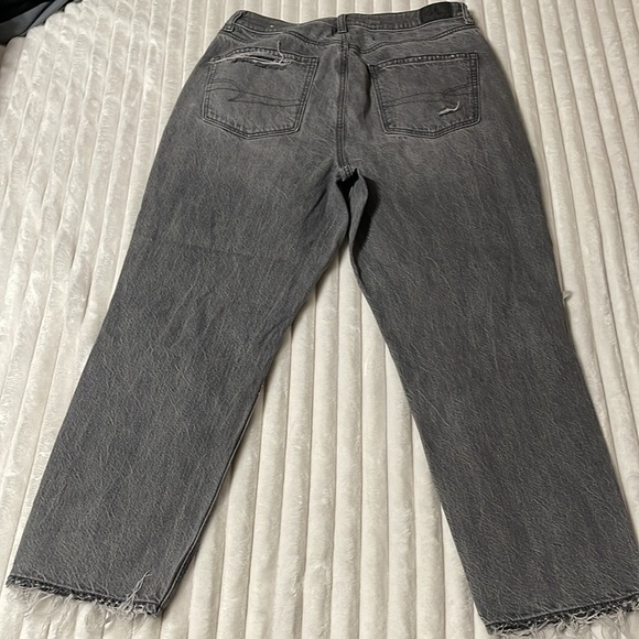 American Eagle Mom Jean | Size 12 Short - Picture 10 of 10